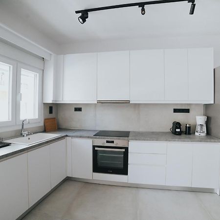 Luxury And Spacius Apartment Солун Екстериор снимка