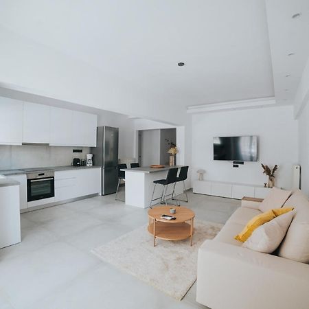 Luxury And Spacius Apartment Солун Екстериор снимка
