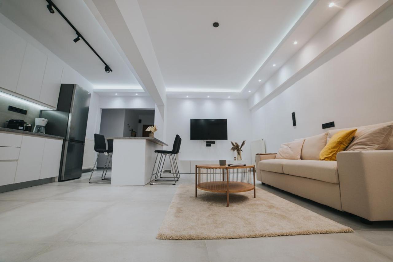Luxury And Spacius Apartment Солун Екстериор снимка